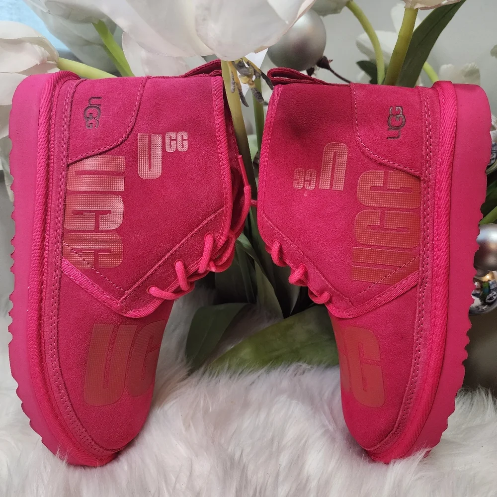 Ugg Big Kid Neumel Hot Pink Chukka Boots New